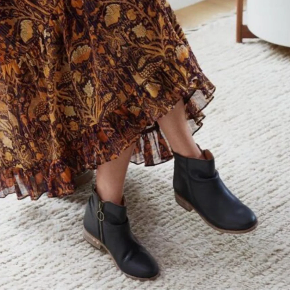 Beek Ouail Ankle‎ Bootie Boots Black Leather